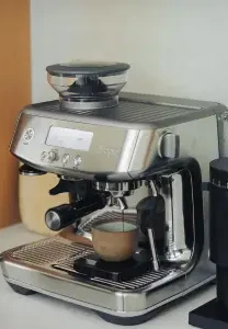 Machine de Alex dans sa cuisine